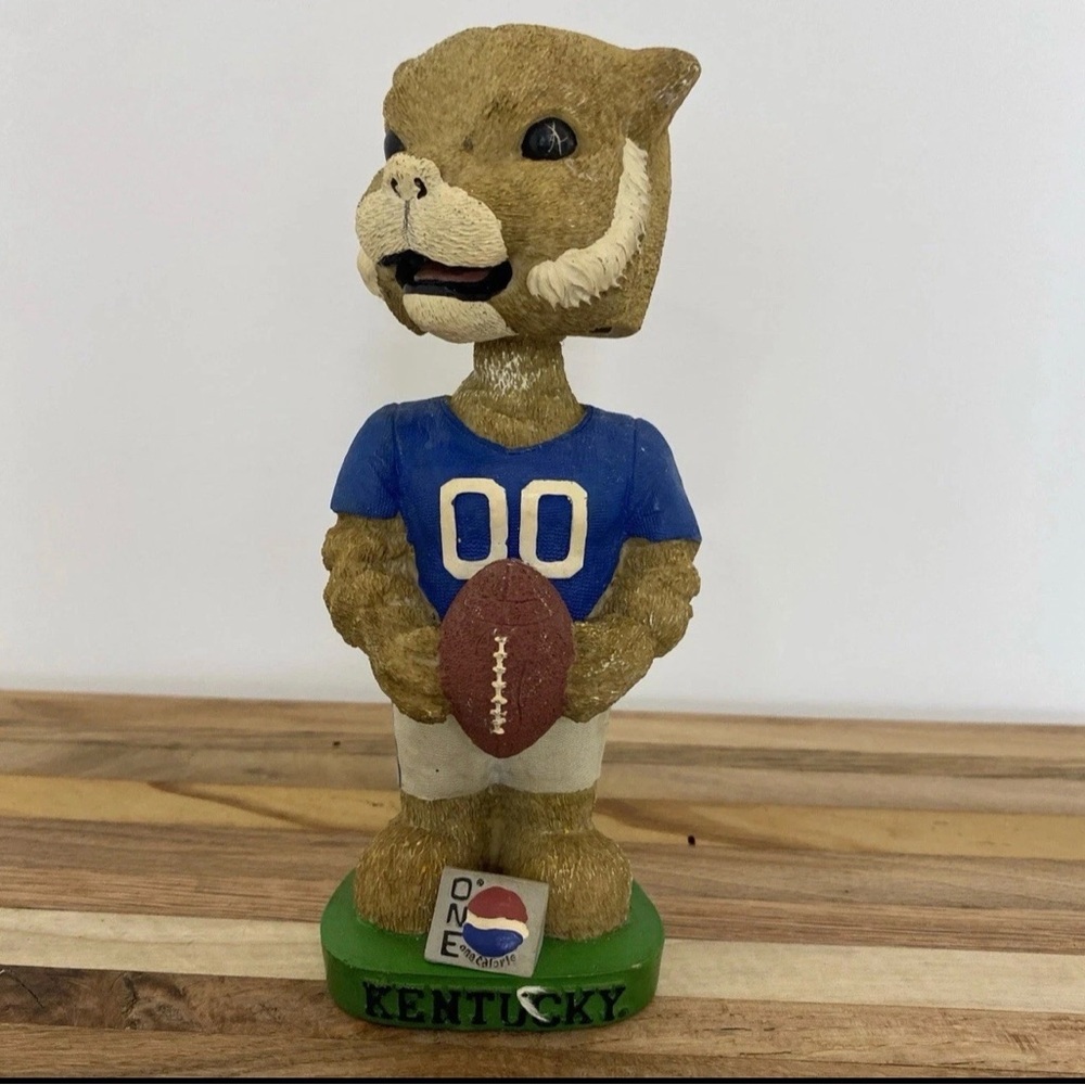 Kentucky Wildcats Mascot Pepsi One Bobblehead. Rare. UK wildcat Mascot Bobble
